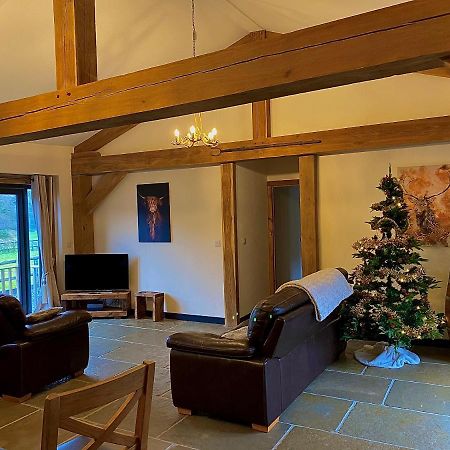 Trelaske Mill Cider Barn-With Hot Tub, Fire Pit Bbq Lewannick Extérieur photo