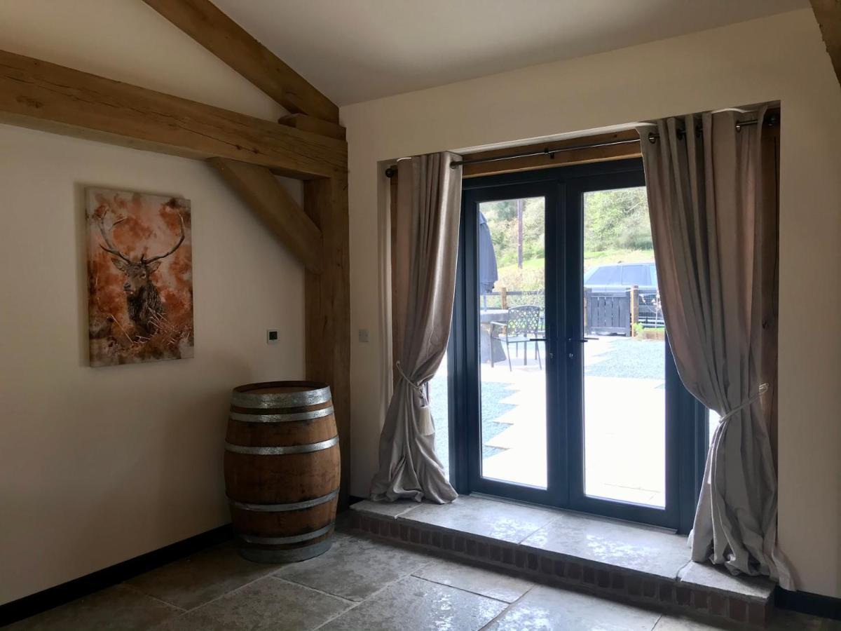 Trelaske Mill Cider Barn-With Hot Tub, Fire Pit Bbq Lewannick Extérieur photo