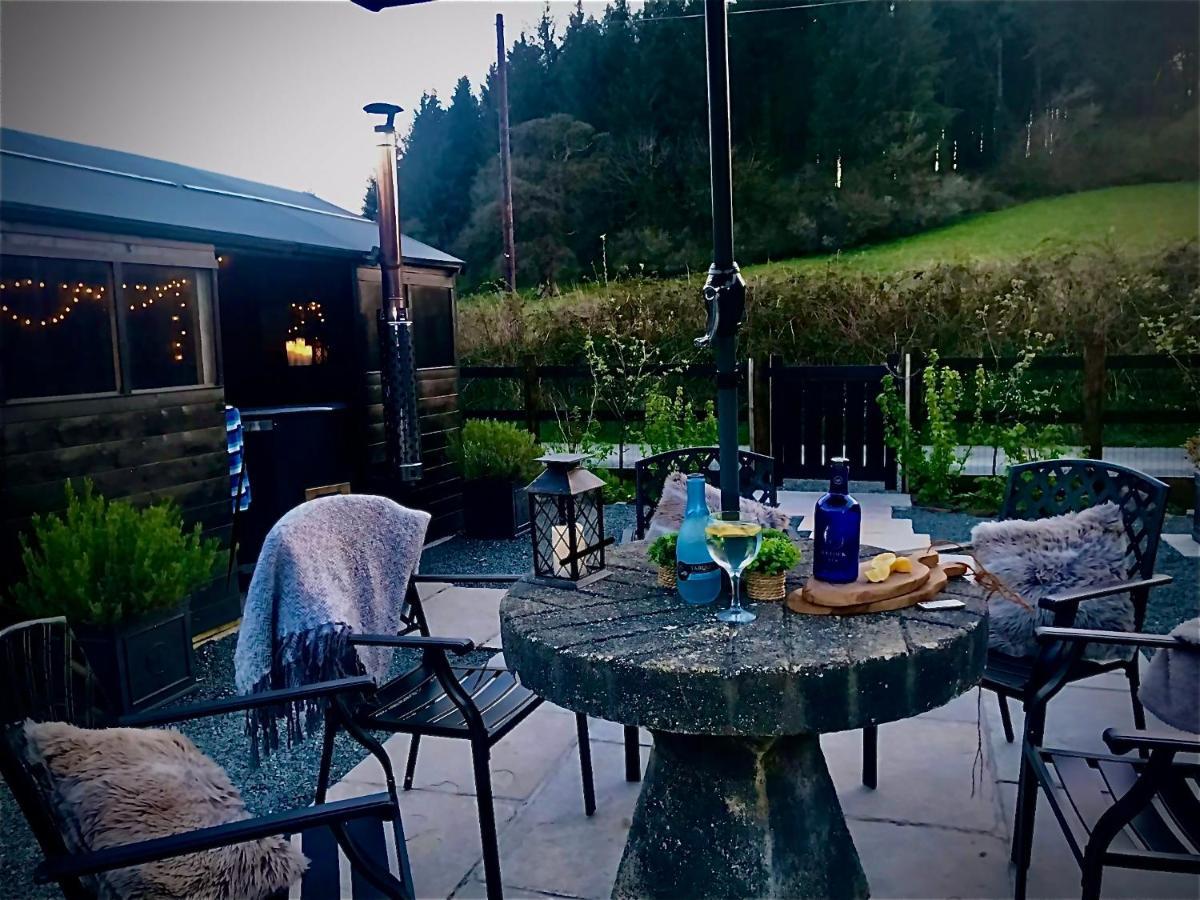 Trelaske Mill Cider Barn-With Hot Tub, Fire Pit Bbq Lewannick Extérieur photo